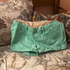 Maternity shorts